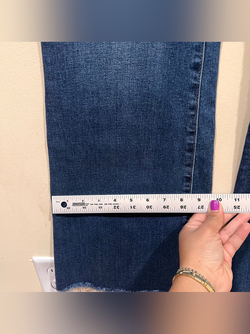 Abercrombie & Fitch High Rise Flare Jean size 6 Regular raw hem EUC - Picture 8 of 12